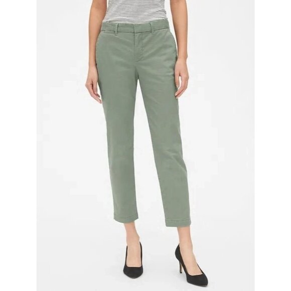 GAP Pants - NWOT Gap Women's Size 6 Green Chino Pants Cotton Spandex Blend